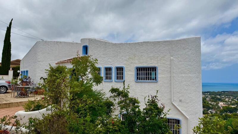 5 bedroom Villa for sale
