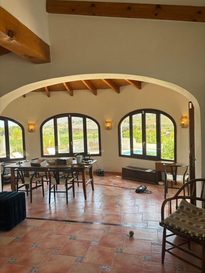 4 bedroom Villa for sale