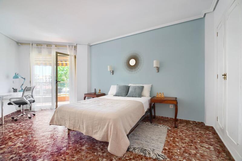 3 bedroom Apartment for Long Term Rent