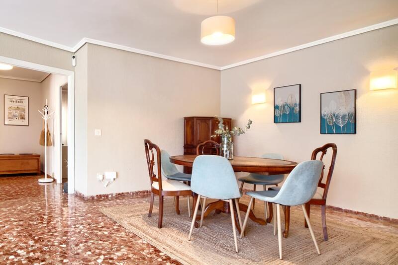 3 bedroom Apartment for Long Term Rent