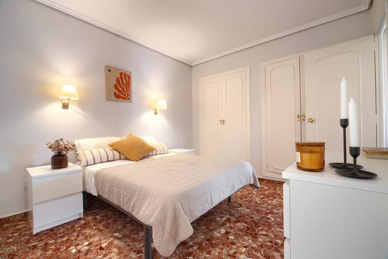3 bedroom Apartment for Long Term Rent