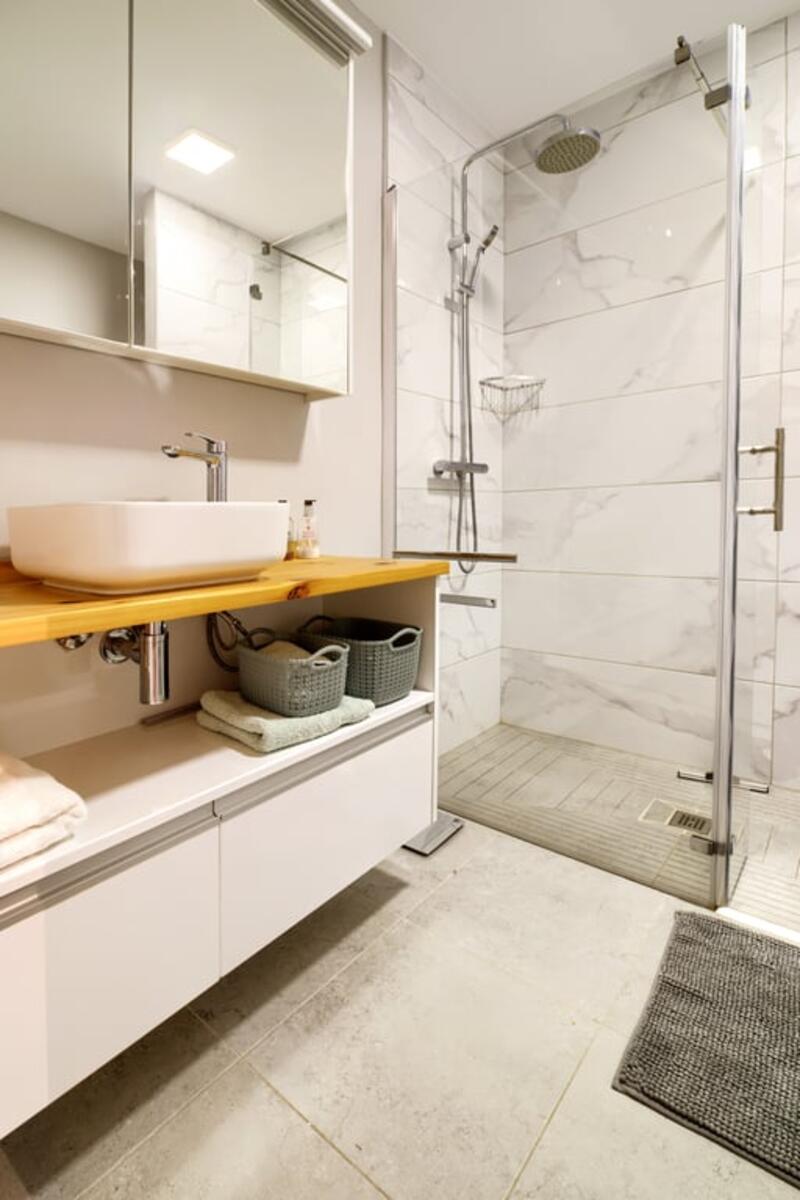 3 bedroom Apartment for Long Term Rent