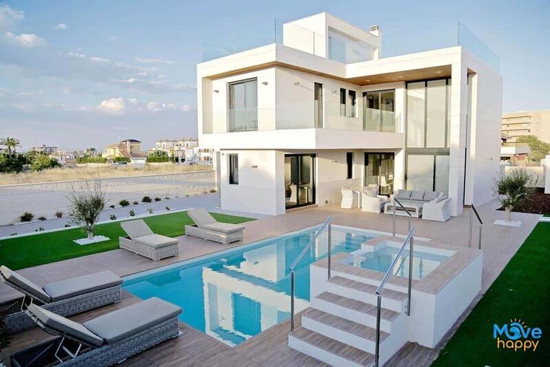 Villa til salgs i Orihuela Costa, Alicante