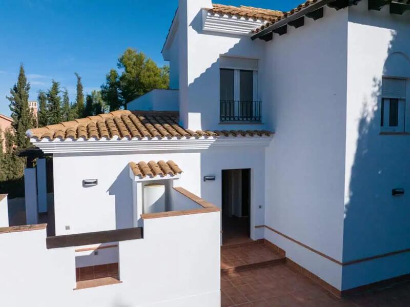 2 bedroom Townhouse for sale