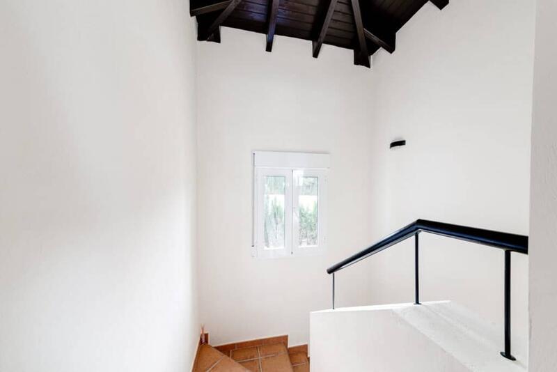 2 bedroom Townhouse for sale