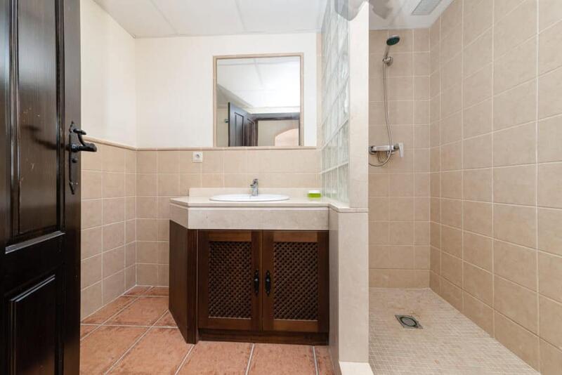 2 bedroom Townhouse for sale