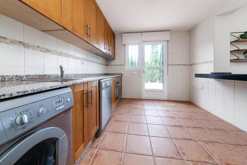 2 bedroom Townhouse for sale