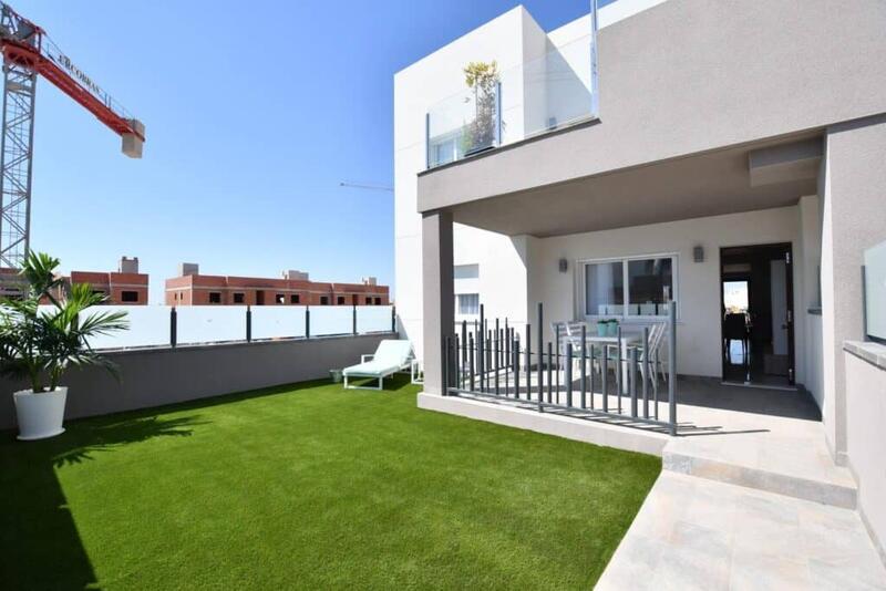2 bedroom Apartment for sale
