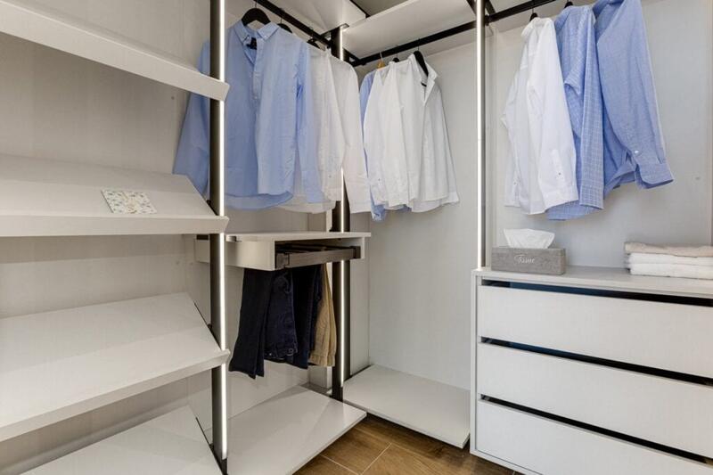 4 спальная комната квартира продается