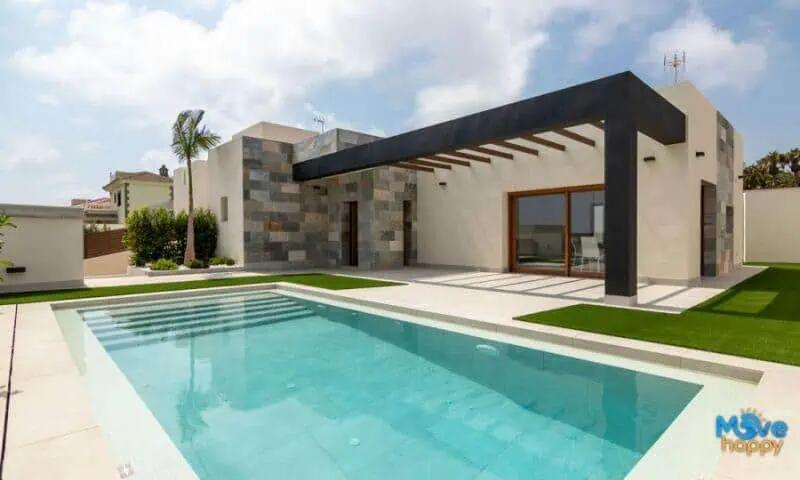 Villa en venta en Torrevieja, Alicante