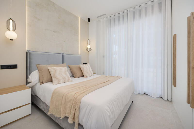 2 slaapkamer Appartement Te koop 2 slaapkamer Appartement Te koop