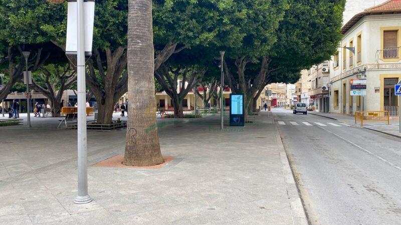 2 bedroom Commercial Property for Long Term Rent