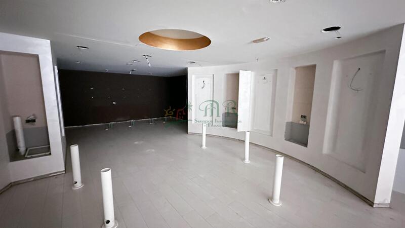 3 bedroom Commercial Property for sale