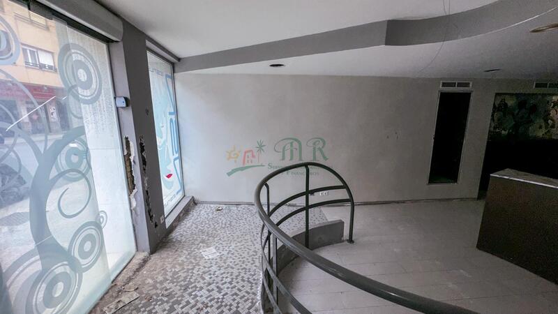 3 bedroom Commercial Property for sale