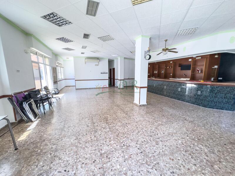 3 slaapkamer Commercieel vastgoed Te koop