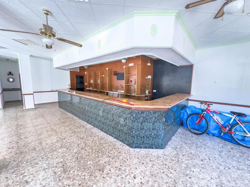 3 slaapkamer Commercieel vastgoed Te koop