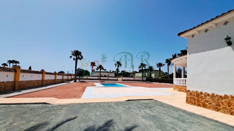 3 slaapkamer Villa Te koop