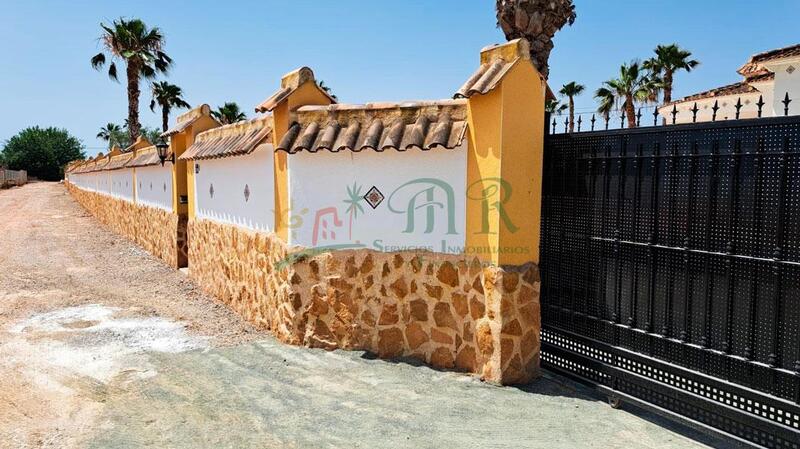3 slaapkamer Villa Te koop