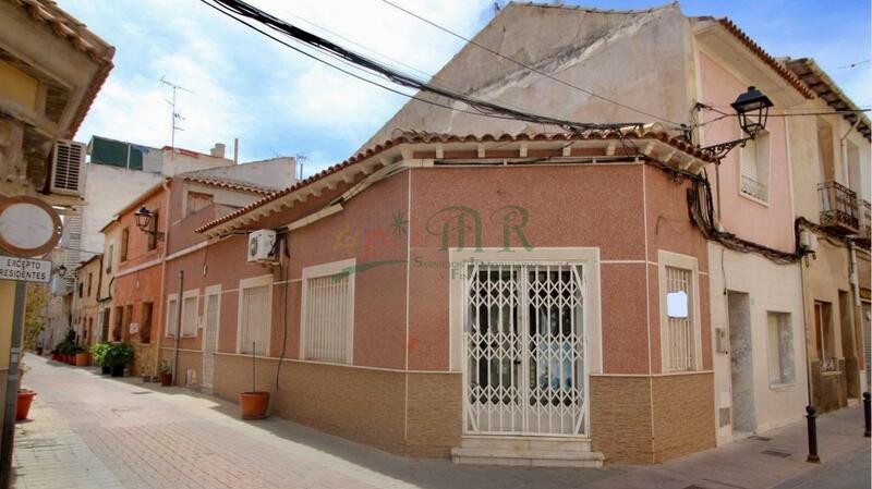 Adosado en venta en Catral, Alicante