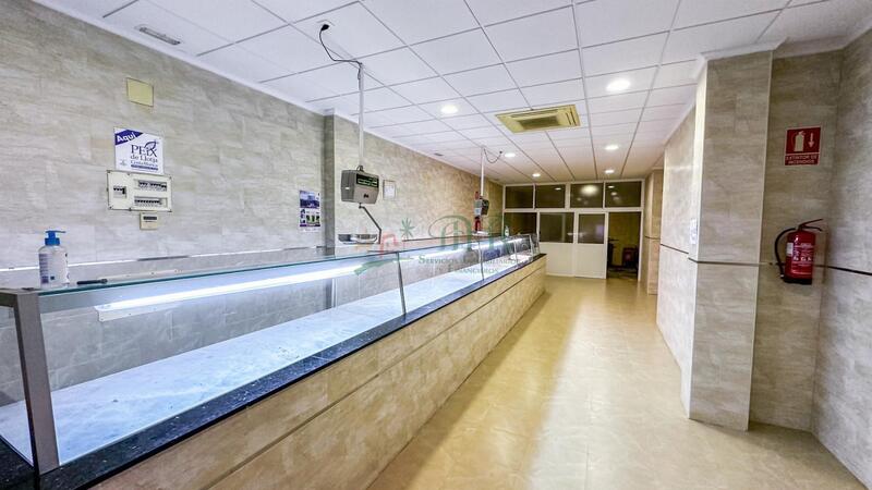 2 bedroom Commercial Property for Long Term Rent