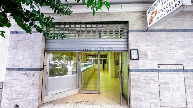 2 bedroom Commercial Property for Long Term Rent