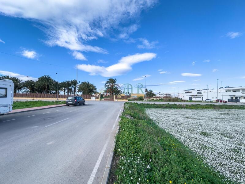 Jord til salg Jord til salg