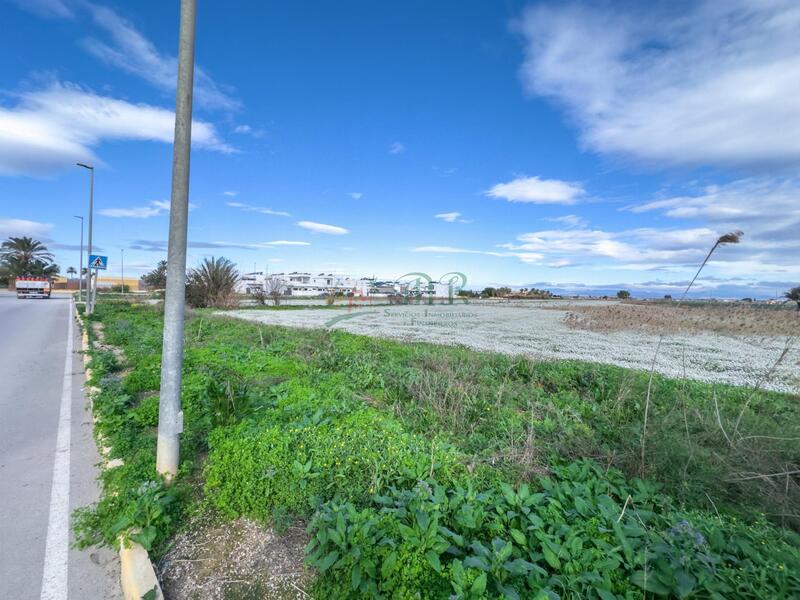 Jord til salg Jord til salg