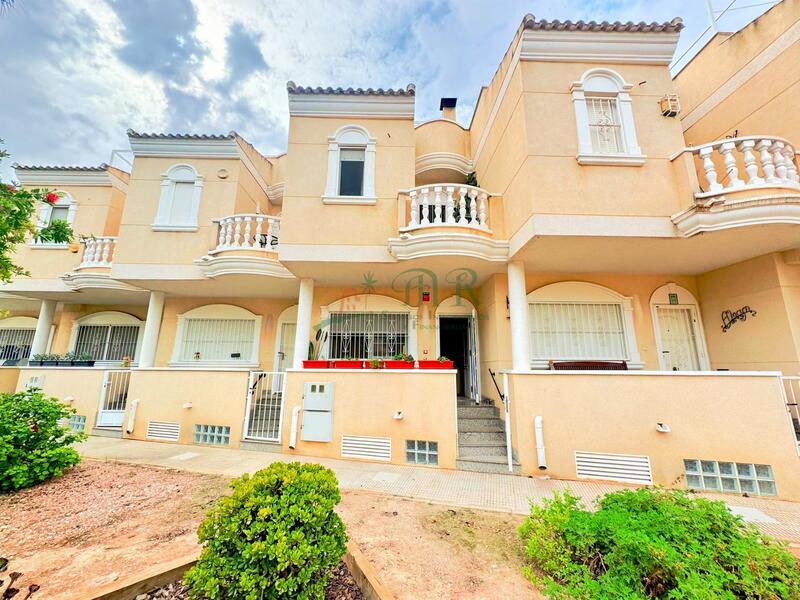 Townhouse for sale in Almoradí, Alicante Townhouse for sale in Almoradí, Alicante