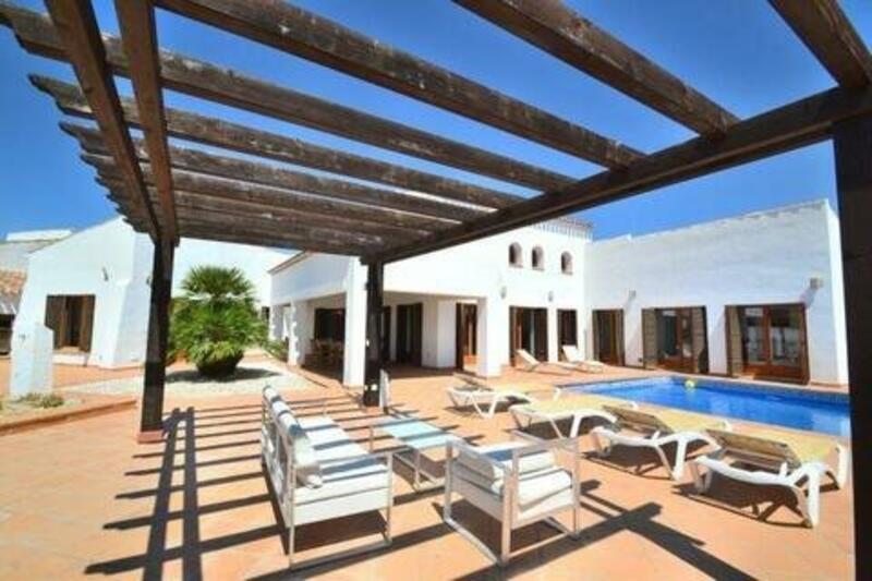 Villa for sale in Baños y Mendigo, Murcia