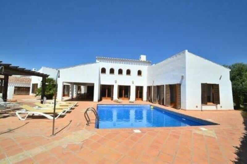 5 bedroom Villa for sale