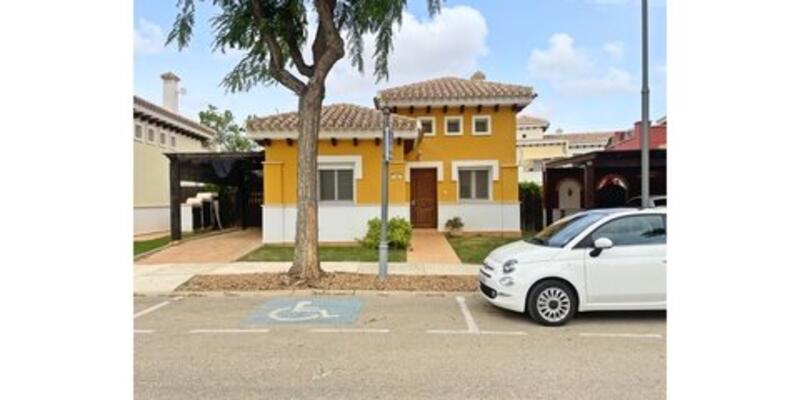 Villa for sale in Mar Menor Golf Resort, Murcia