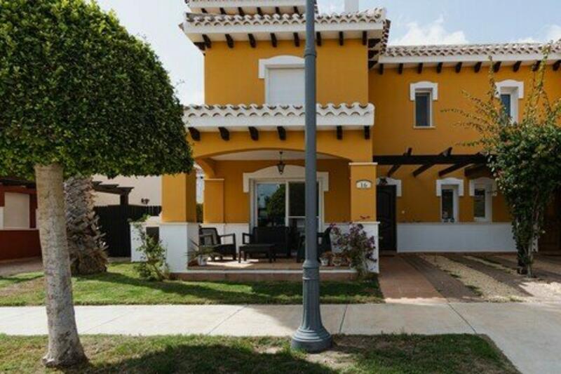 2 Cuarto Villa en venta