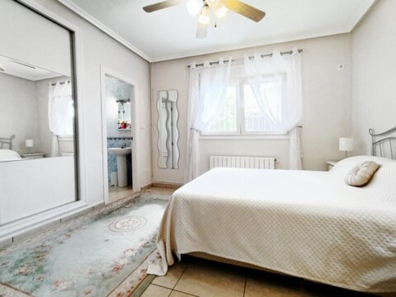 6 chambre Villa à vendre