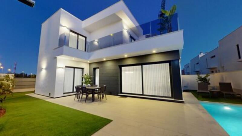 Villa for sale in Roda Golf Course, Murcia