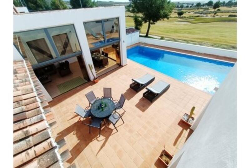 Villa til salg i El Valle Golf, Murcia