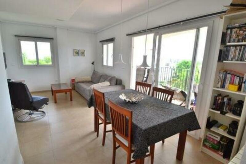 2 bedroom Apartment for sale