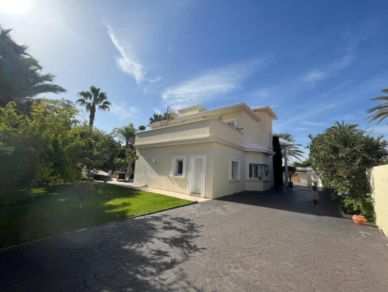 4 bedroom Villa for sale