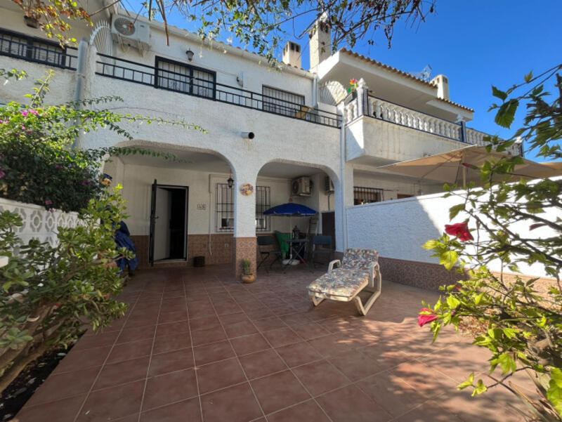 Villa Te koop in La Zenia, Alicante
