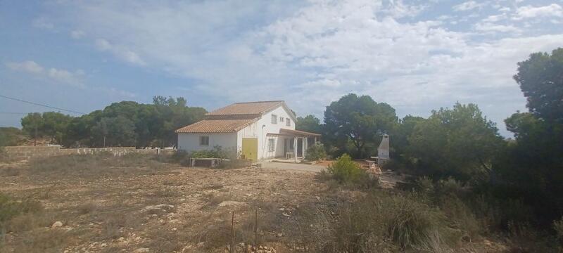 Villa en venta en La Zenia, Alicante