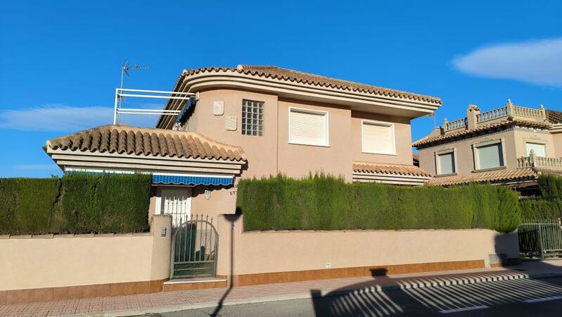 Villa for sale in Playa Flamenca, Alicante