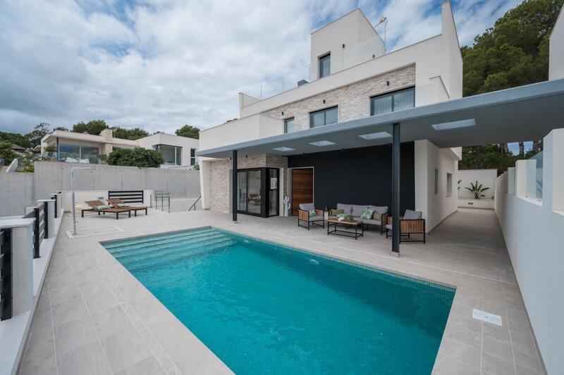Villa en venta en Torrevieja, Alicante