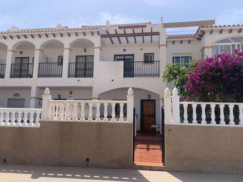 2 Cuarto Villa en venta