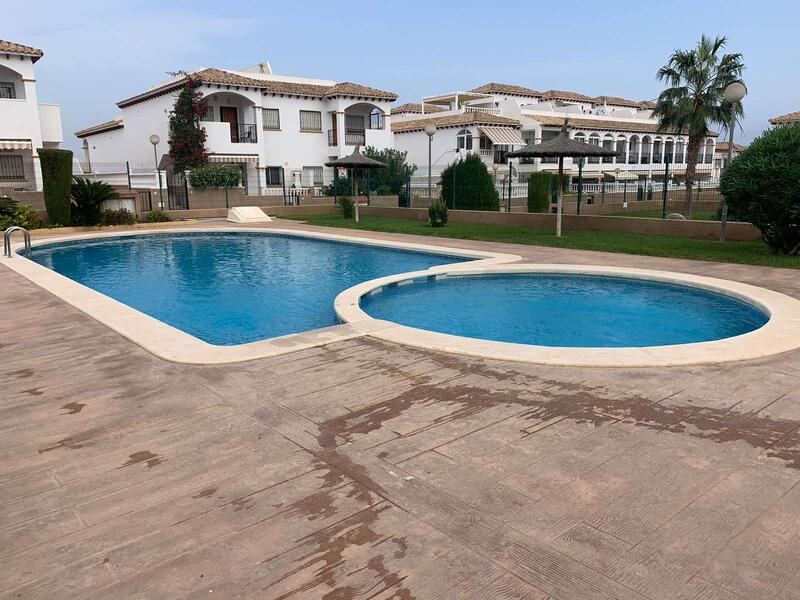 2 Cuarto Villa en venta