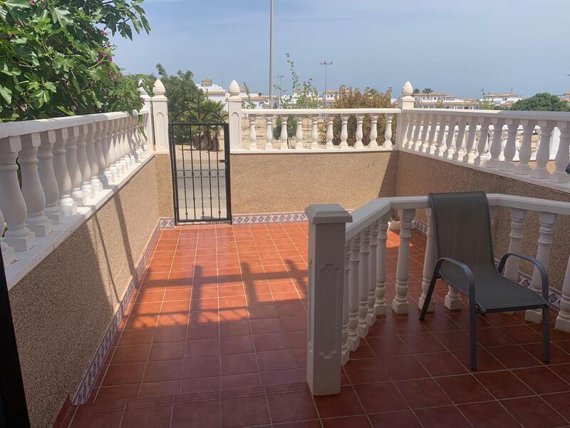 2 Cuarto Villa en venta