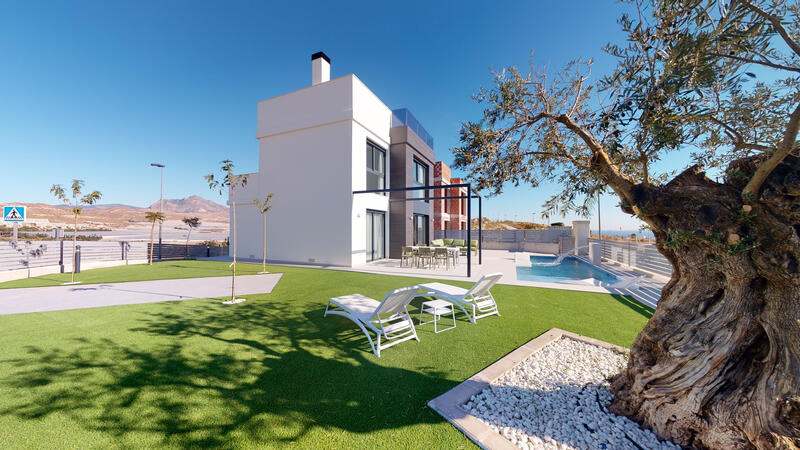 Villa Te koop in Alacant/Alicante, Alicante