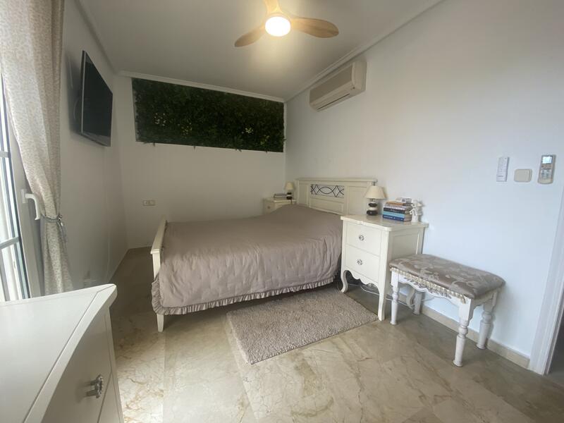 4 slaapkamer Villa Te koop