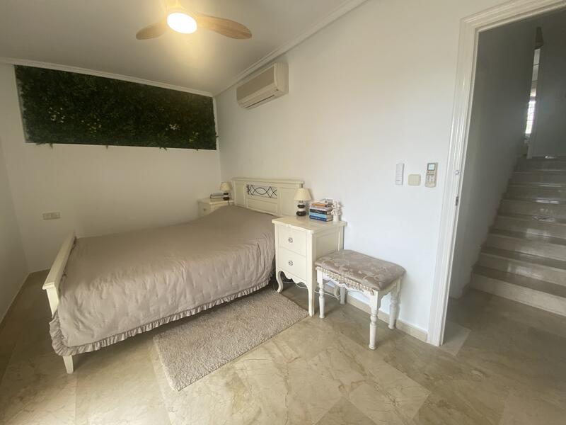 4 slaapkamer Villa Te koop