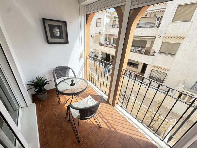 Leilighet til salgs i Torrevieja, Alicante