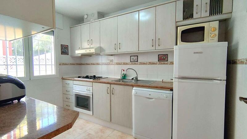 3 спальная комната вилла продается