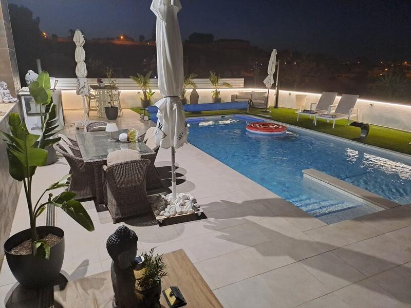6 Schlafzimmer Villa zu verkaufen
